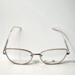 إطار نسائي عصري