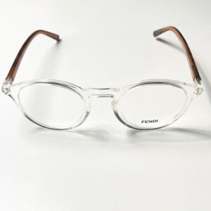 إطار دائري شفاف بأذرع بنية