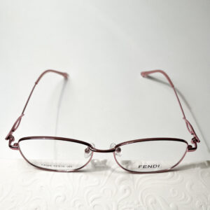 إطار تيتانيوم صغير ومريح