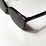 ⁦نظارة شمسية OLĒVA بعدسات سوداء⁩ - الصورة ⁦2⁩