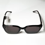 نظارة شمسية OLĒVA بعدسات سوداء